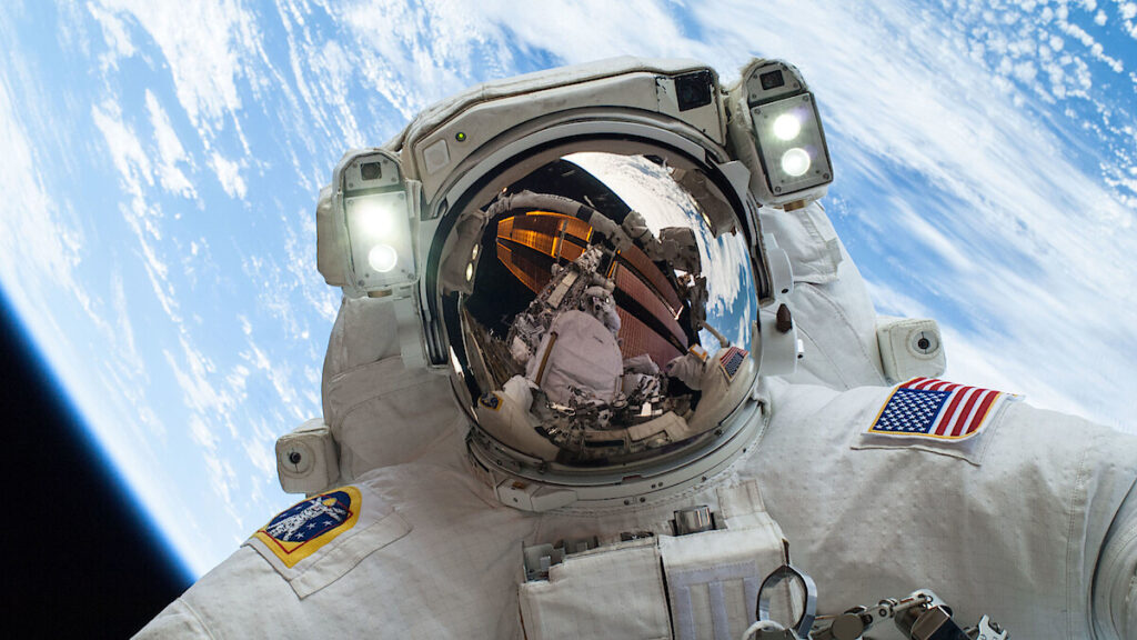 NASA Live στο Netflix: Ζωντανές Μεταδόσεις Από Το Διάστημα Απευθείας Στο Σαλόνι Σου NASA Live στο Netflix: Ζωντανές Μεταδόσεις Από Το Διάστημα Απευθείας Στο Σαλόνι Σου