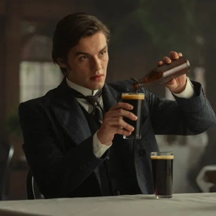 Μάθε πρώτος τα νέα για Netflix, Σειρές, Ταινίες, Streaming πλατφόρμες & Gaming. Reviews, Ειδήσεις & Προτάσεις στο Streamix.gr Ο Οίκος των Γκίνες στο Netflix: Η νέα δραματική σειρά που καθηλώνει